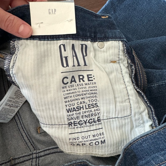 GAP NWT women’s High Rise Kick Fit Jeans - Picture 9 of 11